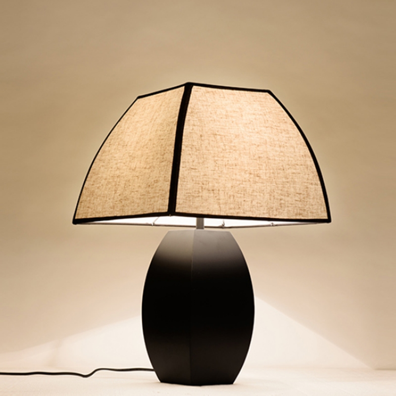 Table lamp for hotel